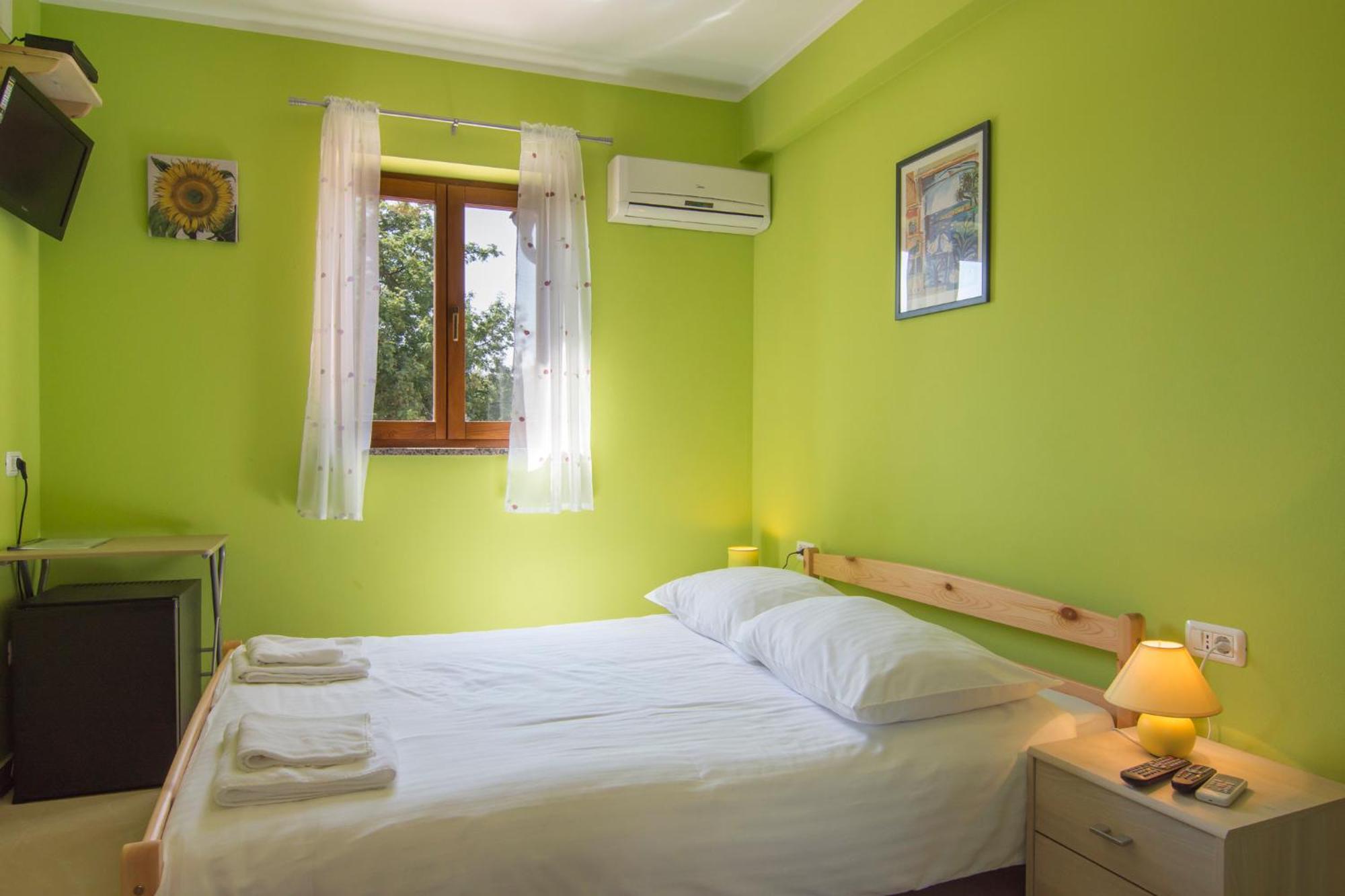Bed And Breakfast Rogocana Labin  Exterior photo