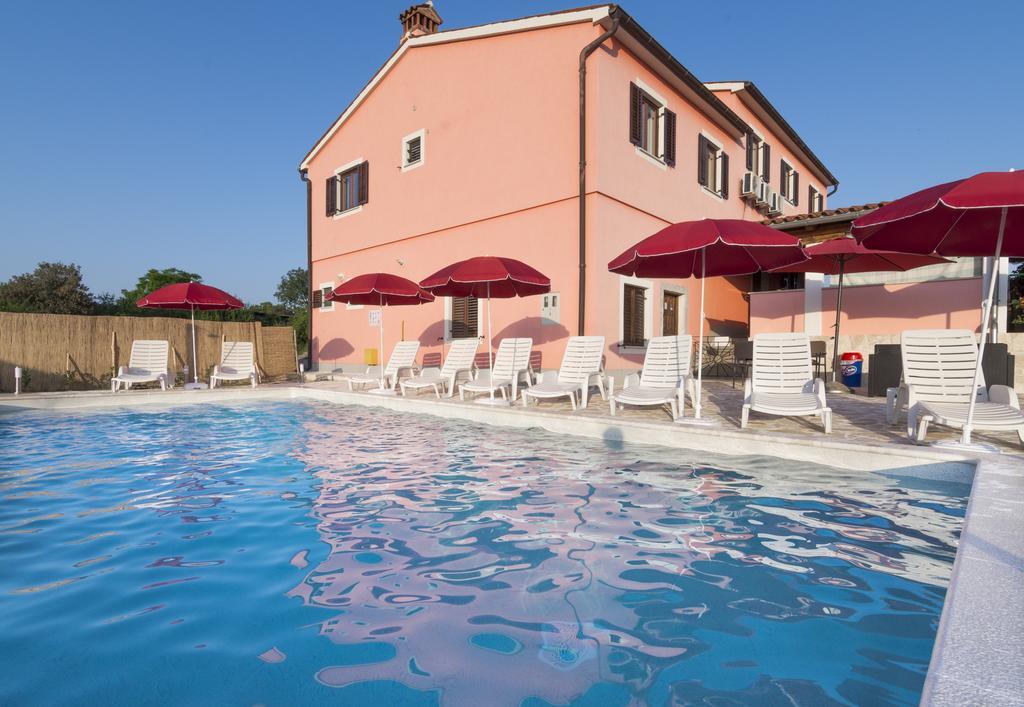 Bed And Breakfast Rogocana Labin  Exterior photo